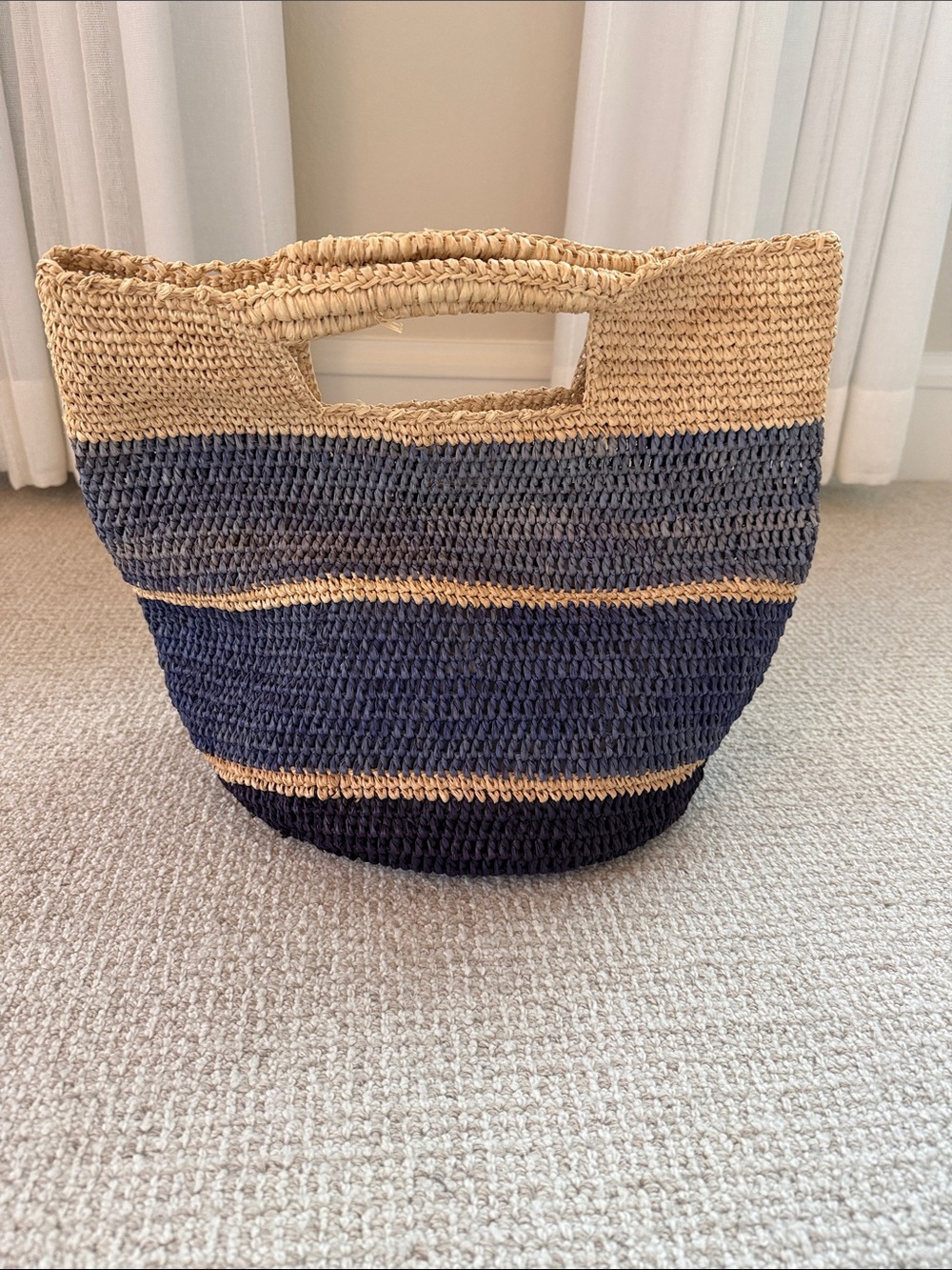 Mar Y Sol Woven Straw Top Handle Bag in Natural and Navy - NWOT